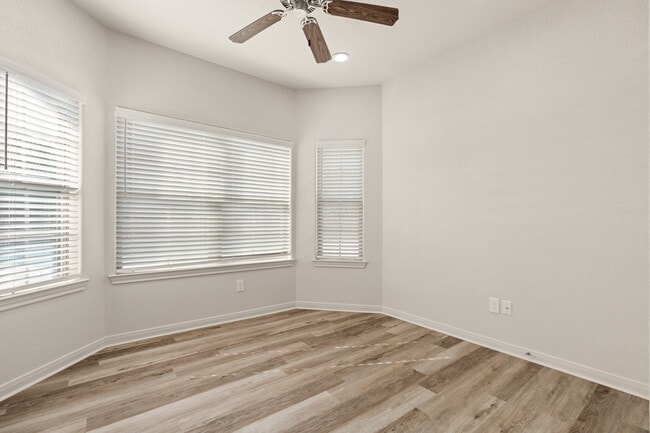 Building Photo - 301 Panther Way