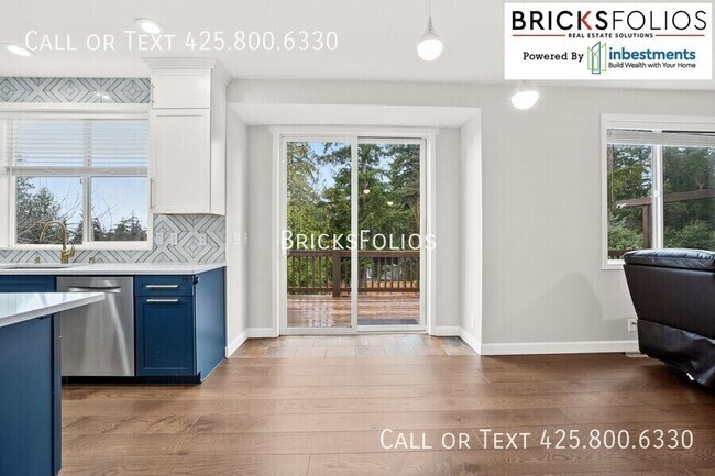 Building Photo - 11435 79th Way NE