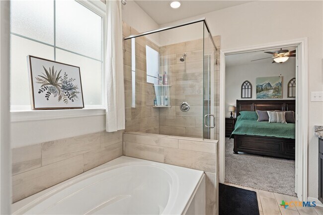Building Photo - 810 Mclaury Cove