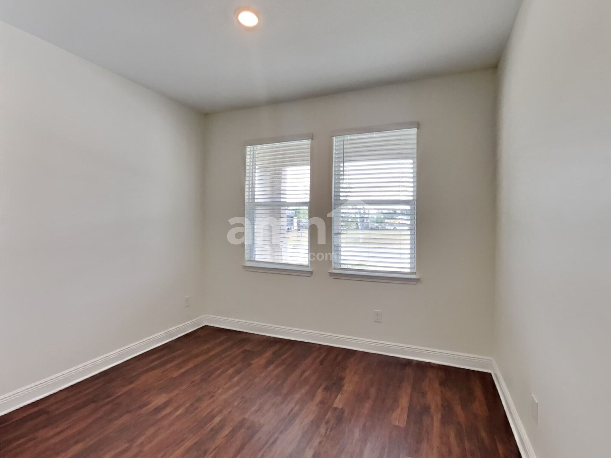 Building Photo - 27717 St Andrews Ave