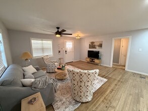 Building Photo - 603 S Ross Blvd