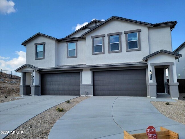 Building Photo - 9842 S 11th St