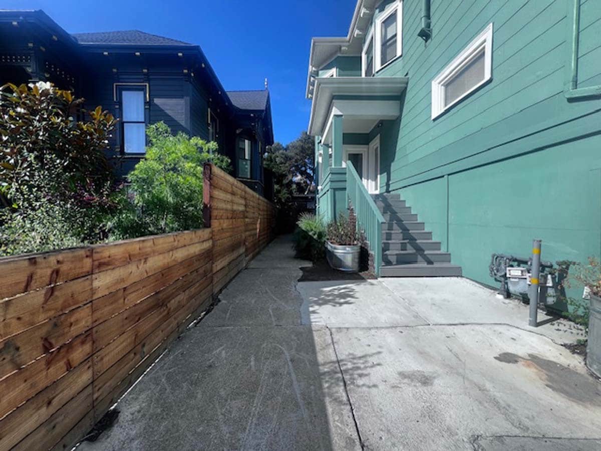 Building Photo - 1301 Adeline St