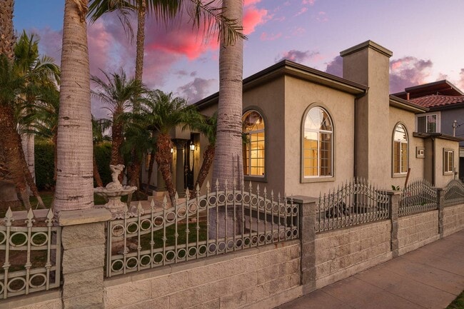 Building Photo - 4356 Kingswell Ave