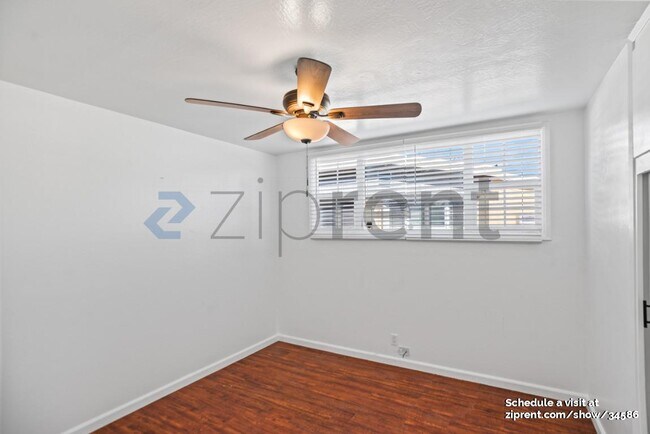 Building Photo - 246 St Andrews St