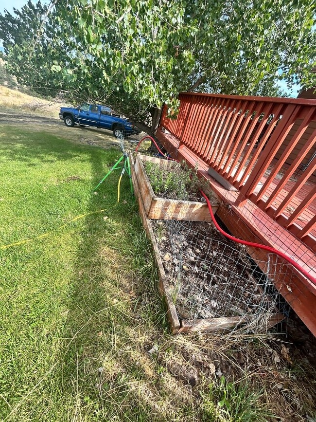 Building Photo - 3 Bed, 2 Bath Home on 5 Acres – Florence, ...