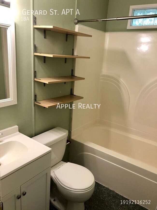 Building Photo - 810 Gerard St