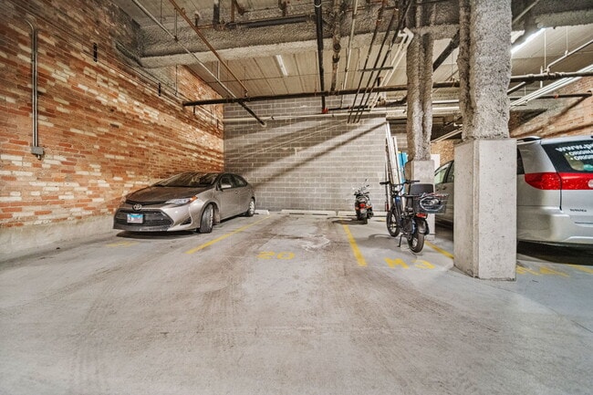 Building Photo - 1631 S Michigan Ave