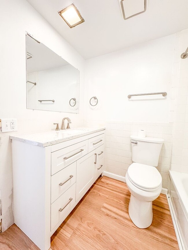 Building Photo - 1632 Jefferson St