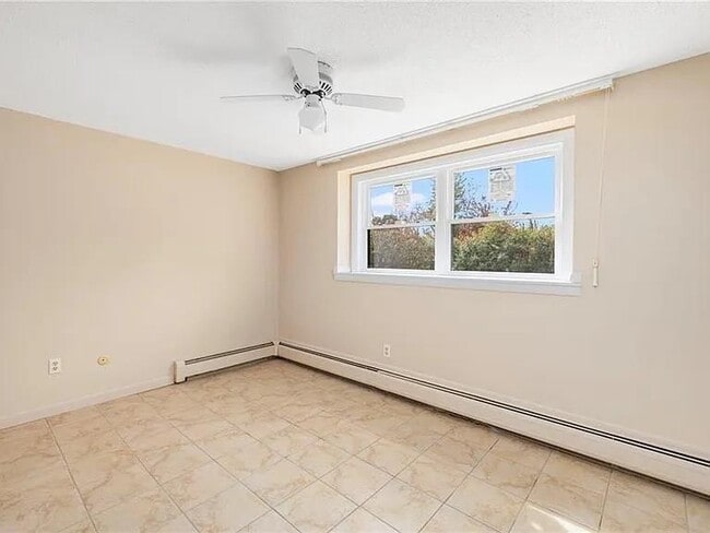 Building Photo - 510 Child St