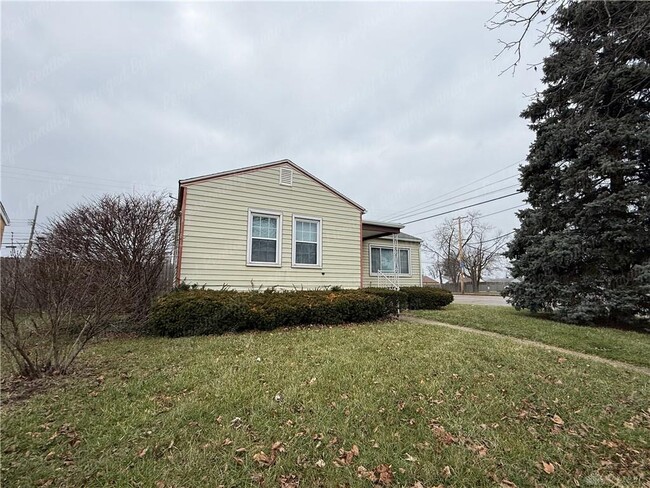 Building Photo - 4001 Ellery Ave