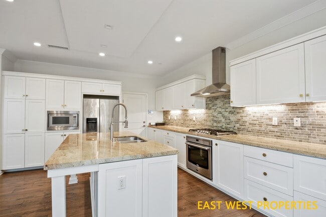 Building Photo - 140 Hargrove