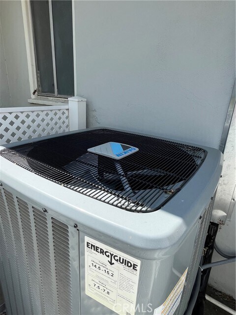 Building Photo - 3633 4th St