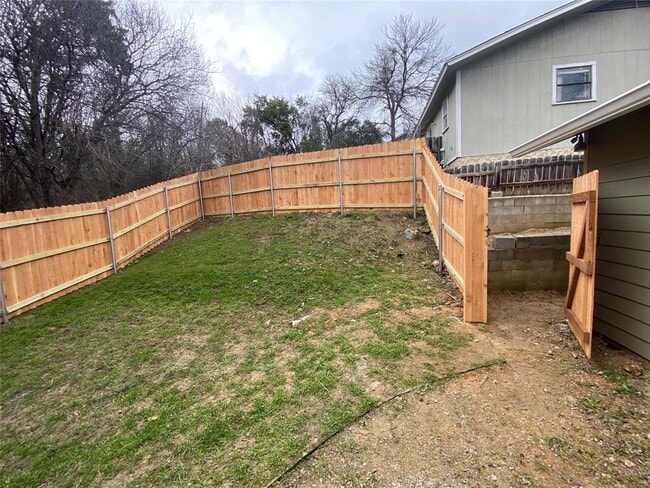 Building Photo - 6402 Auburn Dr