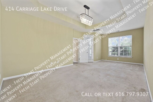 Building Photo - 414 Carriage Lake Dr