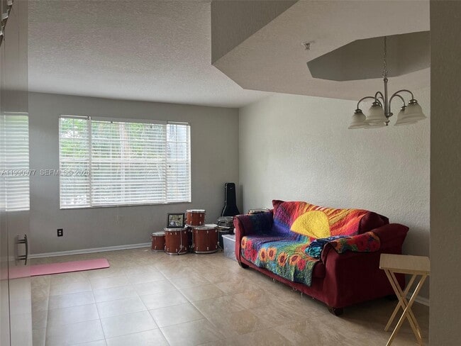 Building Photo - 781 SW 148th Ave