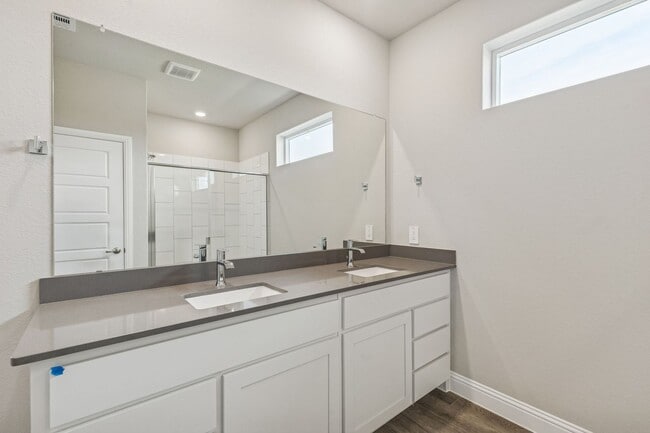 Building Photo - Bright, Brand-New Living in Denton’s Eagle Cree