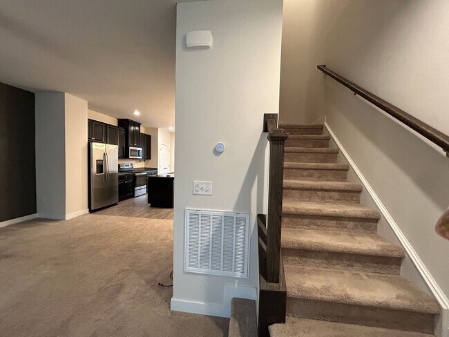 Building Photo - Welcome to our 3 Bedroom Townhome in Norfo...