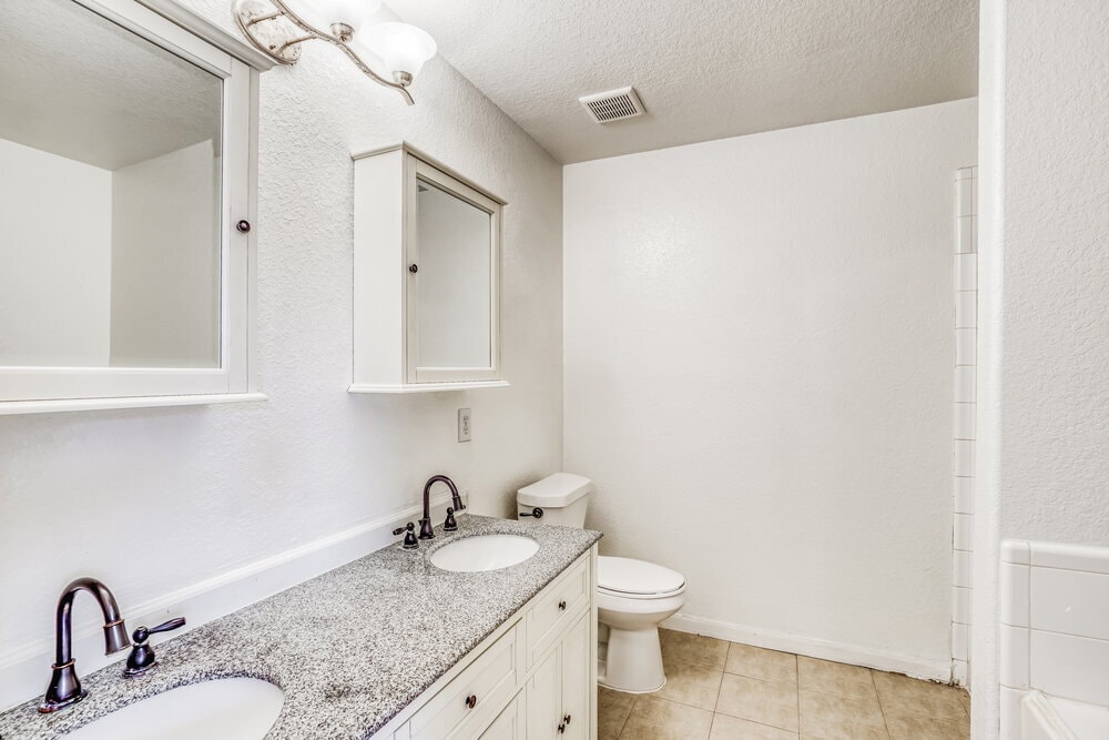 Building Photo - 4703 Montclair Hill Ln