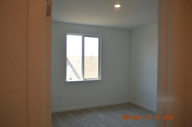 Building Photo - 8940 Pso Del Campo
