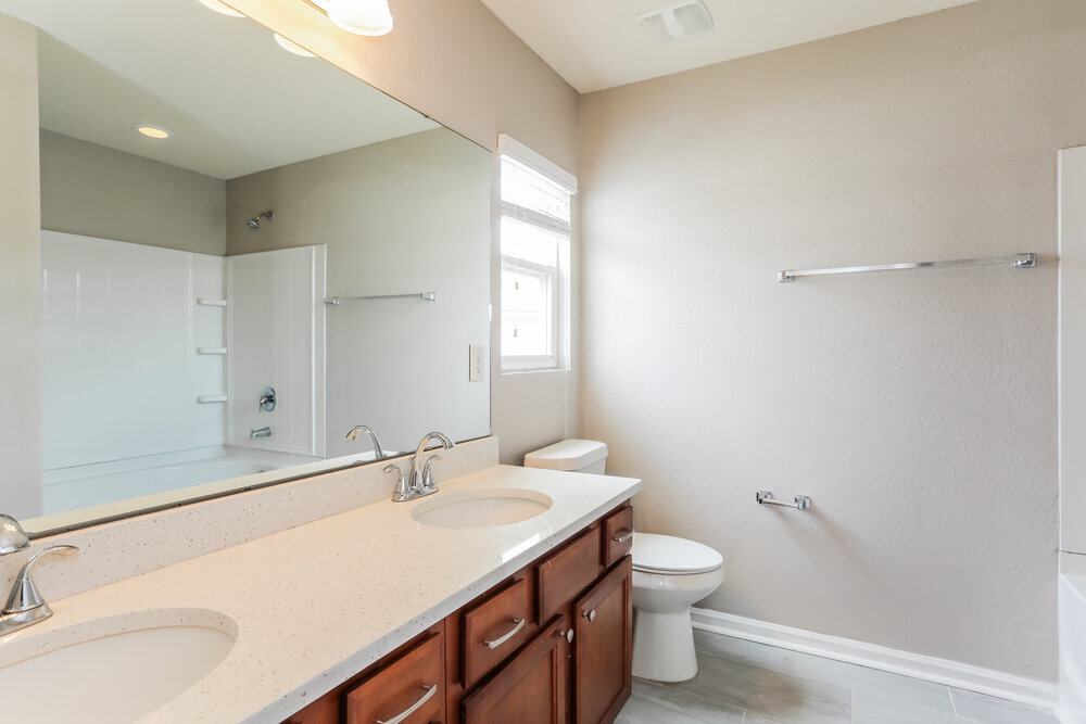 Building Photo - 3426 Canyon Falls Dr