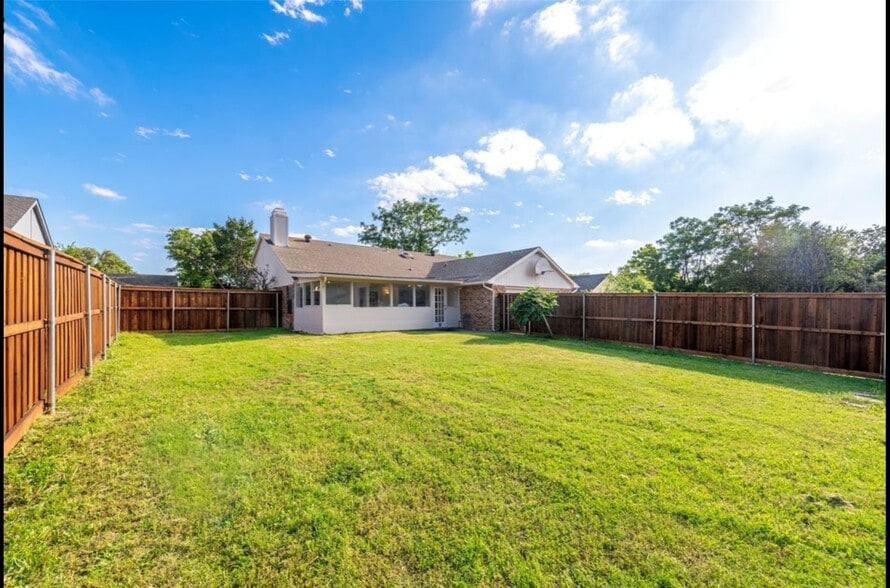 Backyard - 543 Guadalupe Dr
