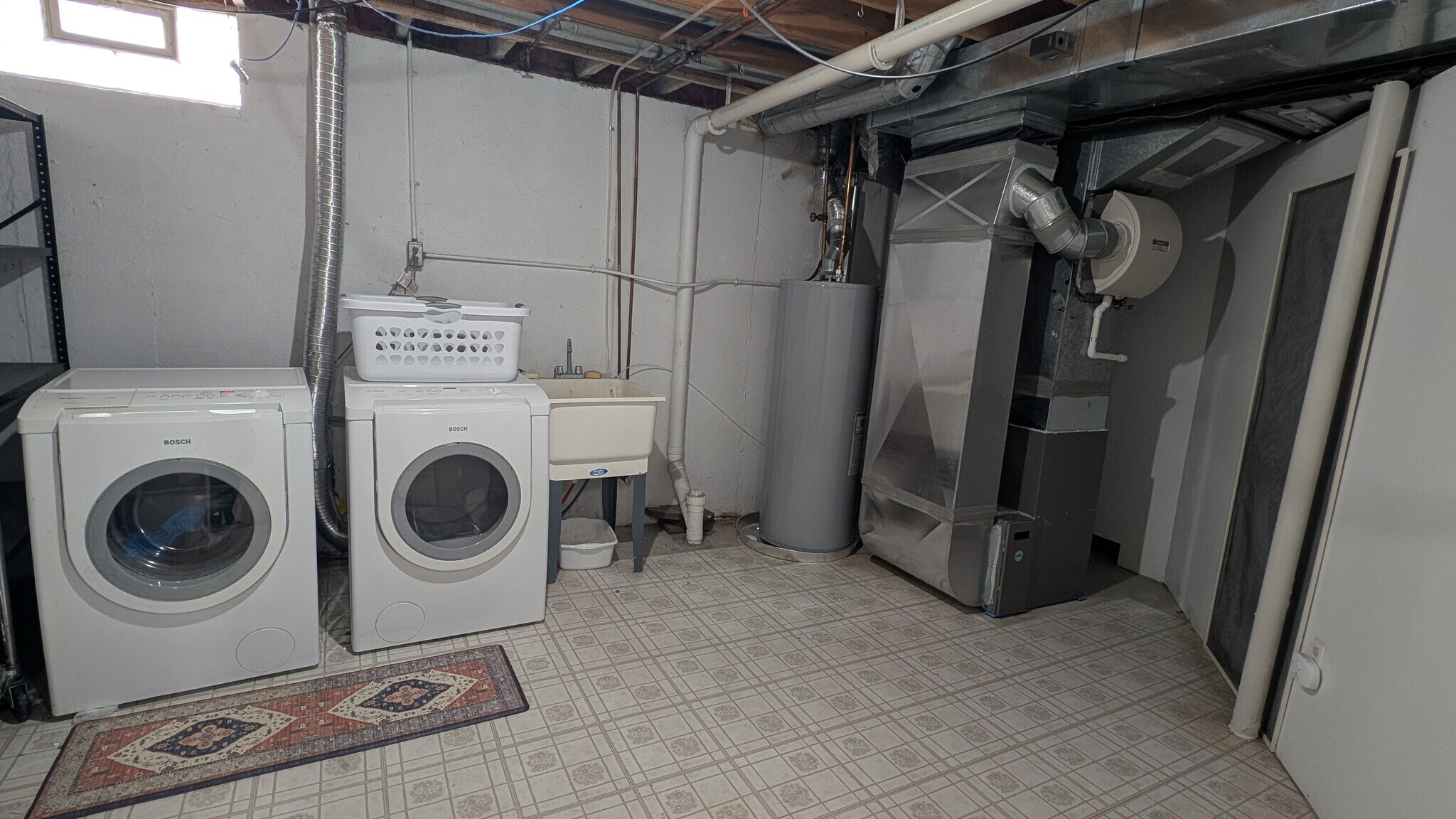 Laundry room - 1617 Norton Creek Blvd