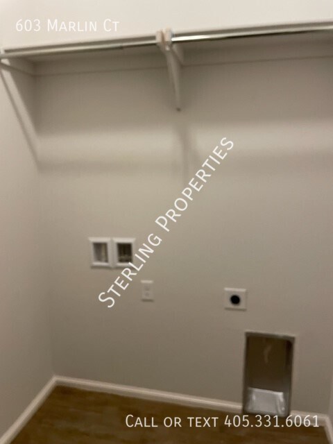 Building Photo - 603 Marlin Ct