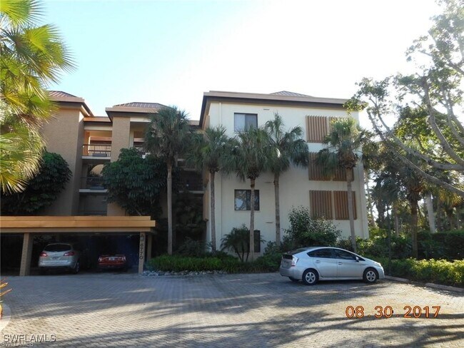 Building Photo - 6770 Pelican Bay Blvd