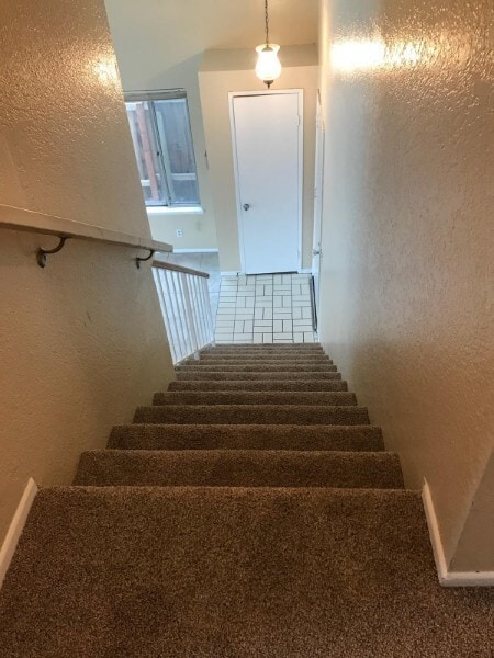 Building Photo - ¦¦¦¦ LUXURY LIVING IN THE HEART OF SOUTHRI...