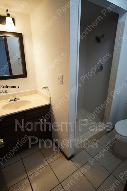 Building Photo - 11604 Gordon Bays Way
