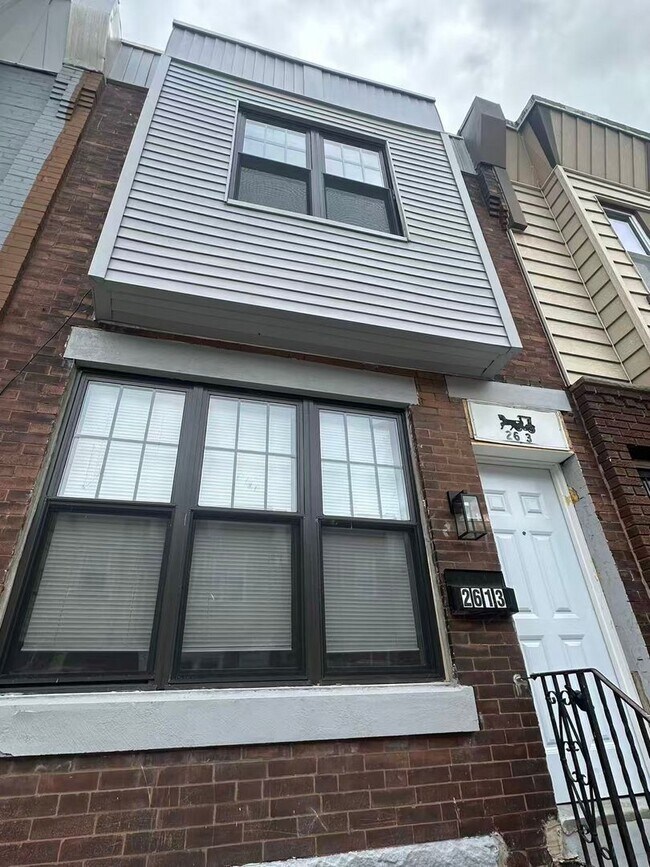 Building Photo - 3B1B house in Whitman area Available NOW