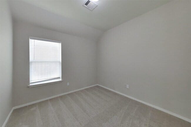 Building Photo - 13702 Sun Bear Ct