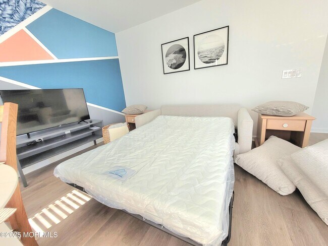 Building Photo - 1134 Springwood Ave