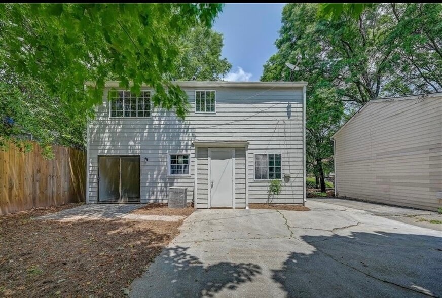 Building Photo - 1159 Saint Augustine Pl NE