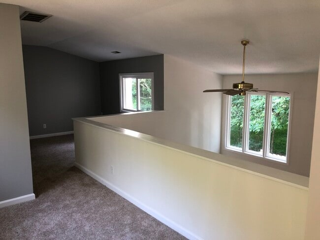 Building Photo - 4328 Pin Oak Dr