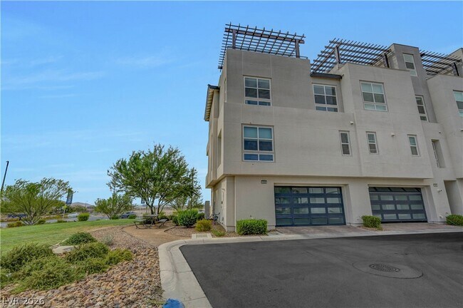 Building Photo - 3348 Esker Rdg Ave