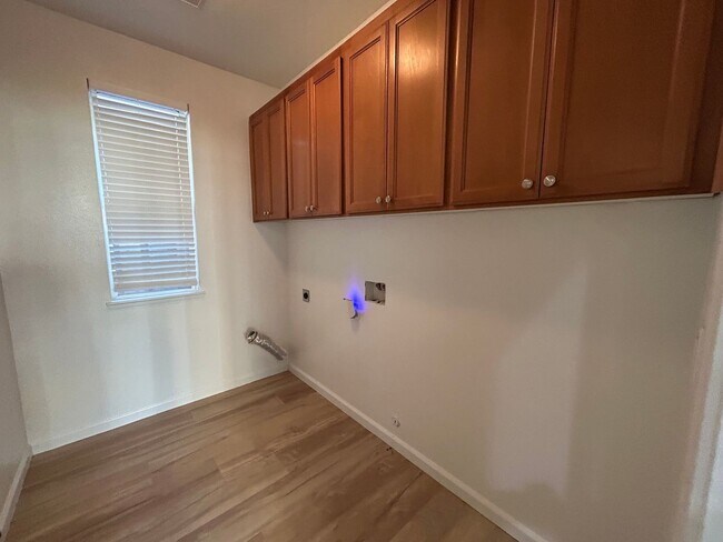 Building Photo - 5208 Harness Ct