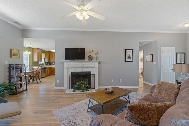 Building Photo - 236 River Oaks Dr