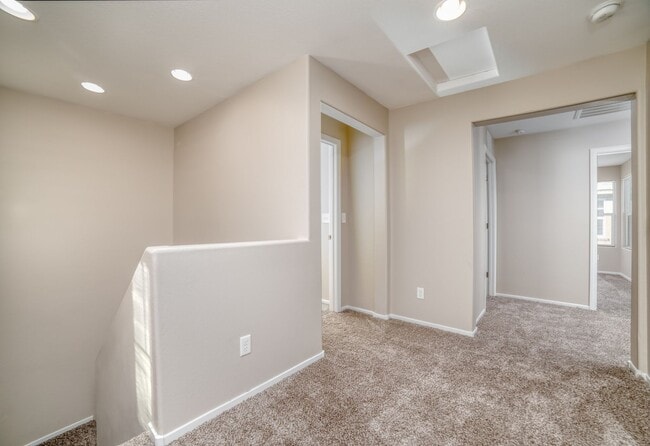 Building Photo - 4-BEDROOM / 3-BATH 2-STORY LOVELY HOME WITHIN GATED COMMUNITY CLOSE TO NELLIS AIR FORCE BASE!