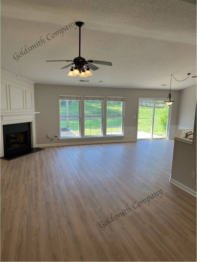 Building Photo - 8 Furwood Ct