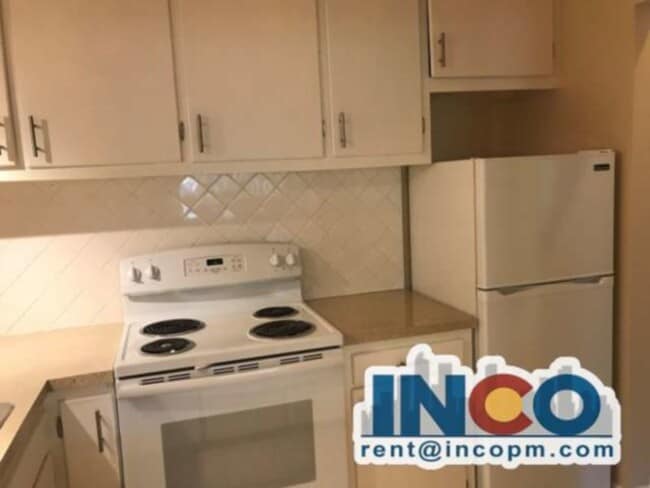 Building Photo - Lovely 2 bedroom apartment near downtown L...