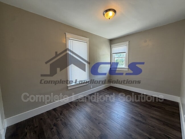 Building Photo - 1423 Ohio St
