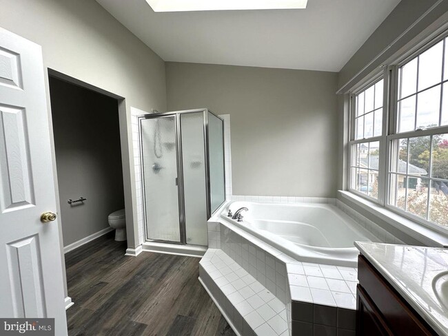 Building Photo - 22609 Welborne Manor Square