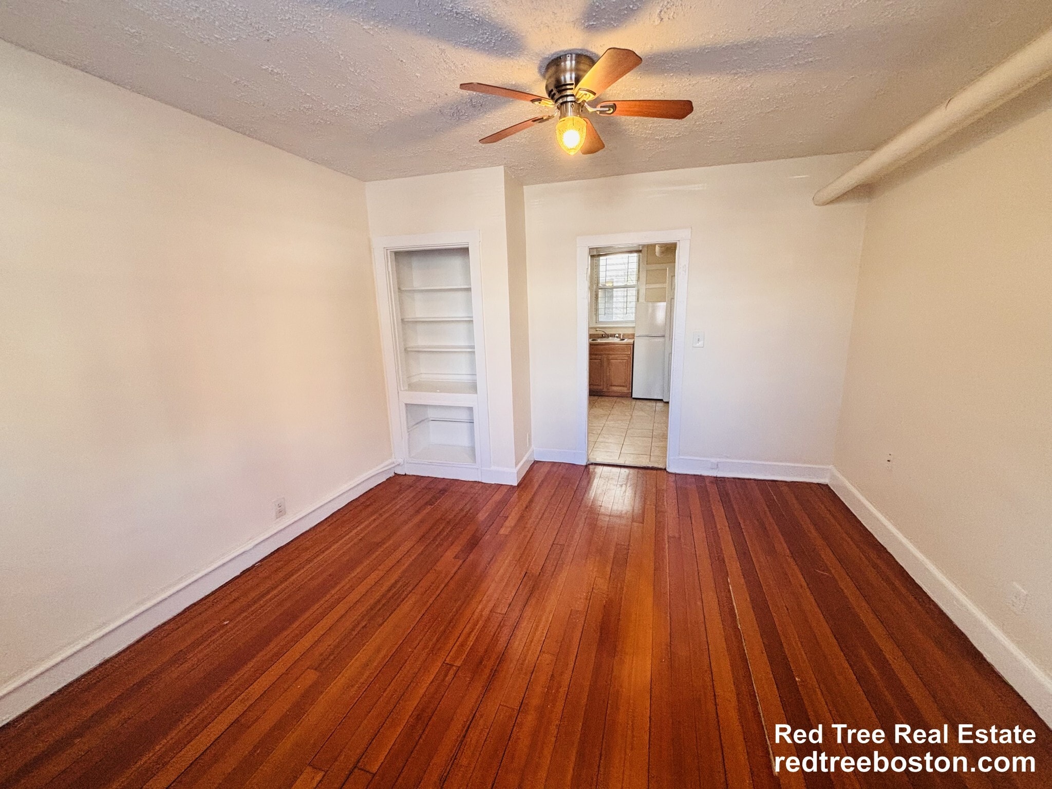 Building Photo - 524 Cambridge St