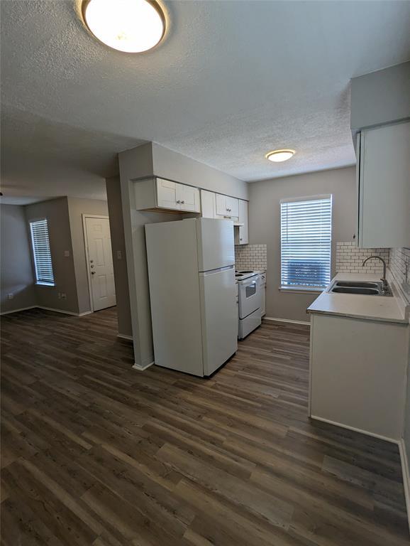 Building Photo - 3303 Vintage Hills Cove