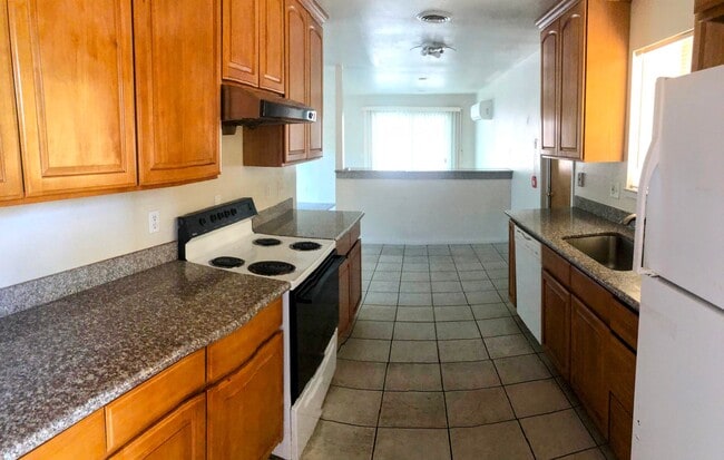 Building Photo - Beautifully Maintained 3BR Home in a Safe, Family-Friendly Community