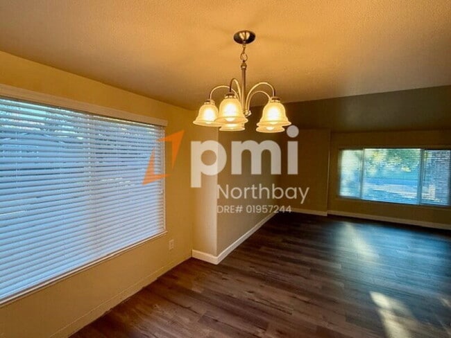 Building Photo - 3212 Niagara Way