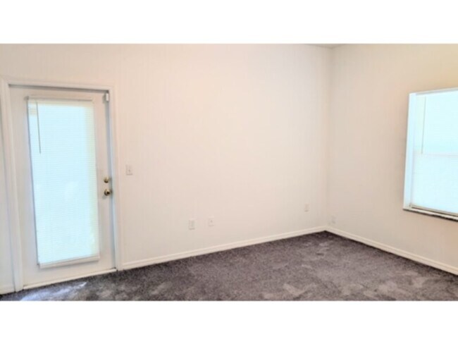 Building Photo - Spacious Open Foor Plan. Indian Trails, Palm Coast FL
