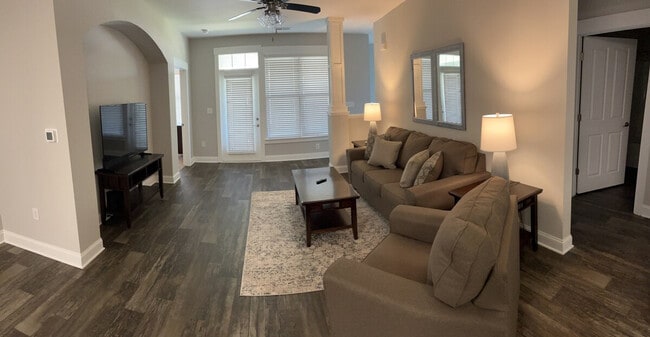 Building Photo - 8601 Lenten Rose Ct